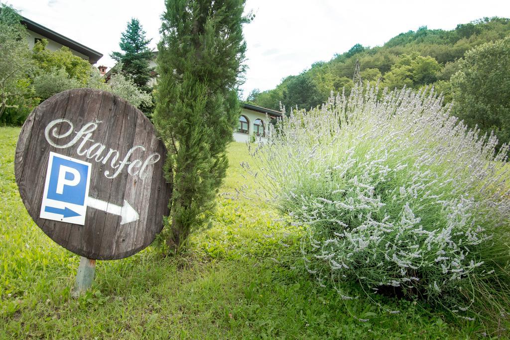 Turisticna Kmetija Stanfel Vila Podsabotin Exterior foto